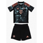 ДЕТСКАЯ футболка Бавария 2024-2025 (выездная). Шорты в подарок! 
